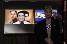 Penyanyi Indonesia Delon, berduet secara virtual dengan penyanyi kenamaan filipina, Christian Bautista dalam lagu We Are Here