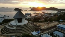 Penataan Puncak Waringin