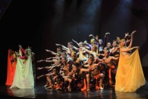 EKI Dance Company (Foto Dok Djarum Foundation.org)