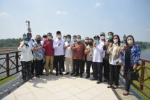 Wakil Ketua Komisi V DPR RI Ridwan Bae Beserta Tim Kunjungan Kerja Spesifik Komisi V DPR RI dengan Wakil Gubernur Banten Andika Hazrumy, di Serang (Photo by Runi/Man)