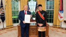 Duta Besar Republik Indonesia untuk Amerika Serikat (AS) M. Lutfi menemui Presiden Donald Trump