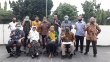 Tim penilai proposal ternak