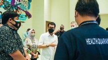 Menparekraf Wishnutama Kusubandio saat meninjau kesiapan hotel untuk tempat isolasi pasien covid-19 bergejala ringan