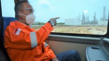 Menteri Perindustrian Agus Gumiwang Kartasasmita