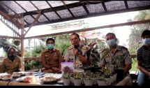 Diskusi Webinar yang diselenggarakan Forum Wartawan Pertanian (FORWATAN) dan Badan Karantina Pertanian RI