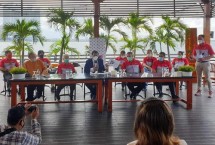 Foto: Konpers Hotman Paris Hutapea bersama JNE