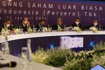 Direktur Utama BRI Sunarso dan jajaran direksi saat RUPSLB