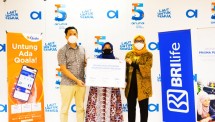 Foto Bersama COO Qoala, General Director Aruna, dan Direktur Pemasaran BRI Life