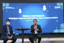 Direktur Jaringan dan Layanan BRI Arga M. Nugraha dan SEVP Operation BRI Muhammad Syafri Rozi.