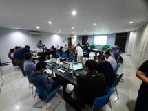 Migrasi Bank Syariah Indonesia di Aceh Tim PT Bank Syariah Indonesia Tbk (BSI) sedang bersiap melakukan migrasi ATM ke sistem BSI.