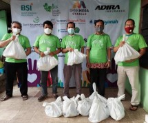 Jurnalis Ekonomi Syariah (JES) tebar sembako