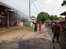 Penyemprotan disinfektan di Delta Mas Cikarang