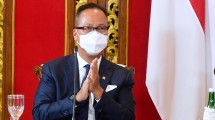 Menteri Perindustrian Agus Gumiwang Kartasasmita