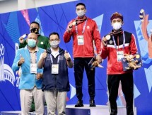 Gubernur Anies dan Atlet Renang DKI PON XX Papua