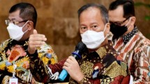 Menteri Perindustrian Agus Gumiwang Kartasasmita