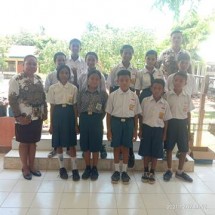 AsetKu dan Runcing Foundation Bagikan Beasiswa kepada Puluhan Anak di NTB, NTT, dan Papua