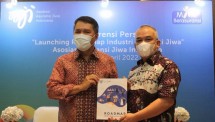 Budi Tampubolon, Ketua Dewan Pengurus AAJI, menjelaskan “Penyusunan roadmap industri asuransi jiwa Indonesia dibutuhkan dalam mendorong perkembangan industri asuransi jiwa di Indonesia