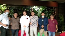 Tim Forum Jurnalis Wakaf Indonesia (Forjukafi) menyambangi Baim Wong