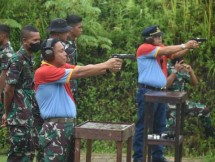 Lomba Menembak Pistol Sambut HUT ke 4 Koarmada III Sorong Papua