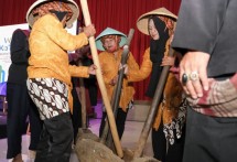 Subsektor Ekonomi Kreatif Seni Pertunjukan di Garut, Jawa Barat (Foto: Kemenparekraf)