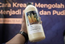 Produk olahan susu jagung yang merupakan hasil dari workshop "Tambah Cuan dari Jagung, Cara Kreatif Mengolah Jagung menjadi Susu dan Puding" di Gorontalo. (Kemenparekraf)