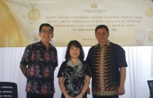 Direktur Utama HRTA, Sandra Sunanto (Tengah)