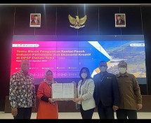 Direktur Manajemen Industri Kemenparekraf /Baparekraf Anggara Hayun Anujuprana dengan para Stakeholders Pariwisata 