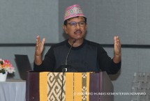 Menkominfo Johnny G. Plate dalam Forum Diskusi Mari Cerita tentang BAKTI Edisi Pemimpin Redaksi di Hotel Ayana Labuan Bajo, Manggarai Barat, Minggu (14/08/2022).
