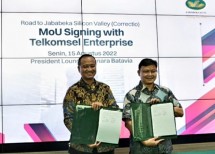 Penandatqnganan MoU Jababeka dan Telkomsel Enterprise