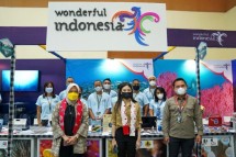 Wamenparekraf Angela Tanoesoedibjo saat menghadiri pameran Deep Extrem Indonesia (DXI) dan Indonesia Outdoor Festival (INDOFEST) 2022, di JCC Senayan.