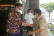 Ketua Umum Partai Golkar Airlangga Hartarto mengatakan, KIB masih terbuka untuk partai lain untuk bergabung. Hal ini menyusul pertemuan dia dengan Ketua Umum Partai Gerindra, Prabowo Subianto.