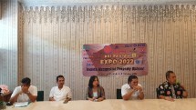 RCEO RCEO Jakarta 1 BSI Deden Durachman (kiri) bersama dengan REI dan para penyelenggara meresmikan Banten Property Expo 2022. 