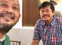 Direktur Teknik PSSI Indra Sjafri bersama Abi Hasantoso