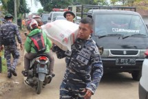 Satgas TNI AL Peduli Cianjur  Terlibat Dalam Pendistribusian Logistik Korban Bencana Cianjur