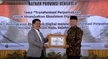 Kepala Perpusnas, M. Syarif Bandi bersama Gubernur Bengkulu Rohidin Mersyah, resmikan Perpustakaan Provinsi Bengkulu.
