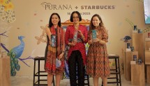 launchung merchandise baru Starbucks hasil kolaborasi dengan Purana.
