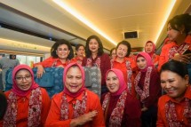 Naik Whoosh, Ibu Iriana Jokowi: Tidak Terasa 27 Menit Sampai Bandung