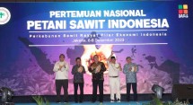 Airlangga Hartarto, Menteri Koordinator Bidang Perekonomian Indonesia saat menghadiri pertemuan pertani sawit