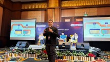 CEO forwarder.co Stephanus Sugiharto saat memberikan paparan di agenda UMKM Go E-commerce 2023 di Bandung, Kamis (14/12/2023)