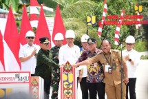 Menteri Basuki Dampingi Presiden Jokowi Resmikan 10 Ruas Inpres Jalan Daerah di Kalimantan Timur Senilai Rp561 Miliar. 