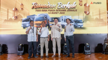 Jajaran direksi dan manajemen PT Krama Yudha Tiga Berlian Motors (KTB) 