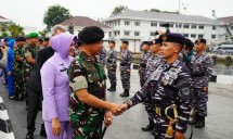 Usai Emban Misi Kemanusiaan, KRI dr. Radjiman Wedyodiningrat-992 Tiba Di Tanah Air 