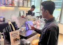 Teknologi QRIS Soundbox DANA Beraksi Lancarkan Transaksi Burno Coffee 