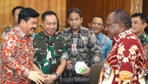 Panglima Jenderal TNI Agus Subiyanto Hadiri Rapat Koordinasi di Kemenkopolhukam Bahas Situasi Papua 