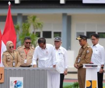 Menteri Basuki Dampingi Presiden Jokowi Resmikan Inpres Jalan Daerah Sepanjang 22,4 km di Sulawesi Barat