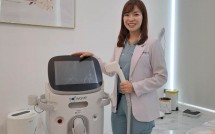 dr. Beatrix Isabella Tjahyana Dipl.AAAM, Founder & CEO BeArt Korean Skin Clinic menjelaskan perkembangan teknologi laser untuk perawatan kecantikan di Indonesia.