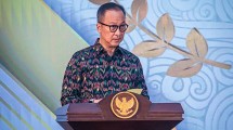 Menteri Perindustrian Agus Gumiwang Kartasasmita