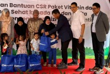 BRI Insurance serahkan CSR di Mampang Prapatan Jakarta Selatan