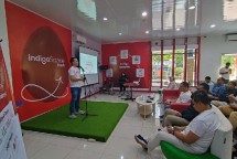 Direktur Digital Business Telkom Muhamad Fajrin Rasyid (tengah) dalam peresmian IndigoSpace Aceh di Banda Aceh