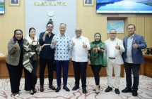 Menperin Agus Gumiwang Rapat Anggaran dengan DPR